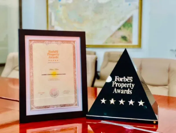 Forbes Property Awards受賞証